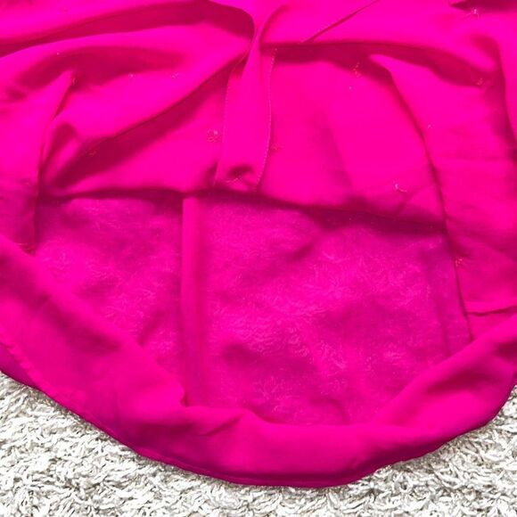 Beautiful 100% silk, Adam Douglas / Adrian Papell hot pink blouse with gold pear - Picture 7 of 14